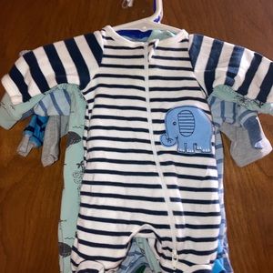 Baby clothes